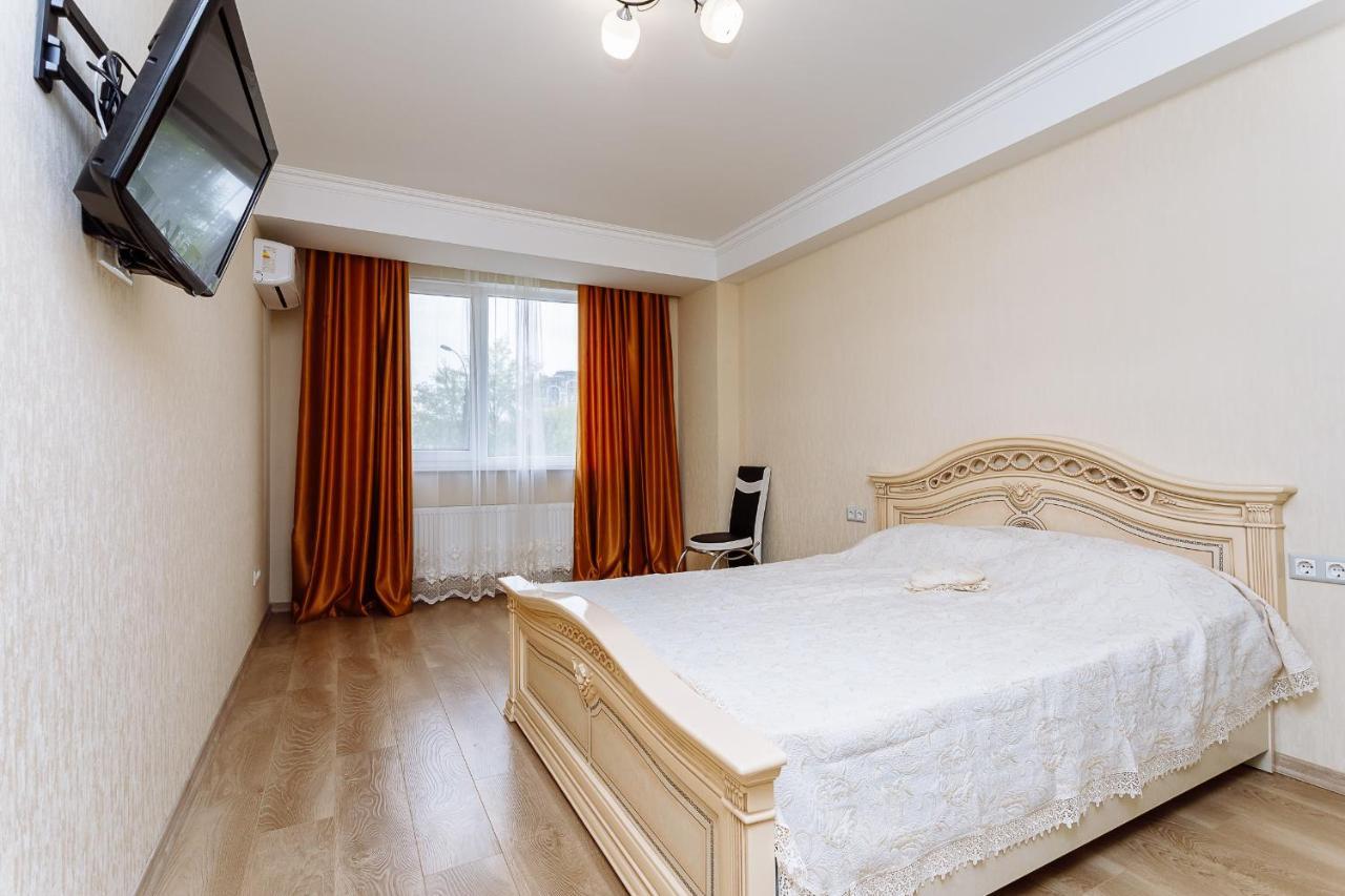 Apartament Confortabil In Centrul Orasului! Kişinev Dış mekan fotoğraf